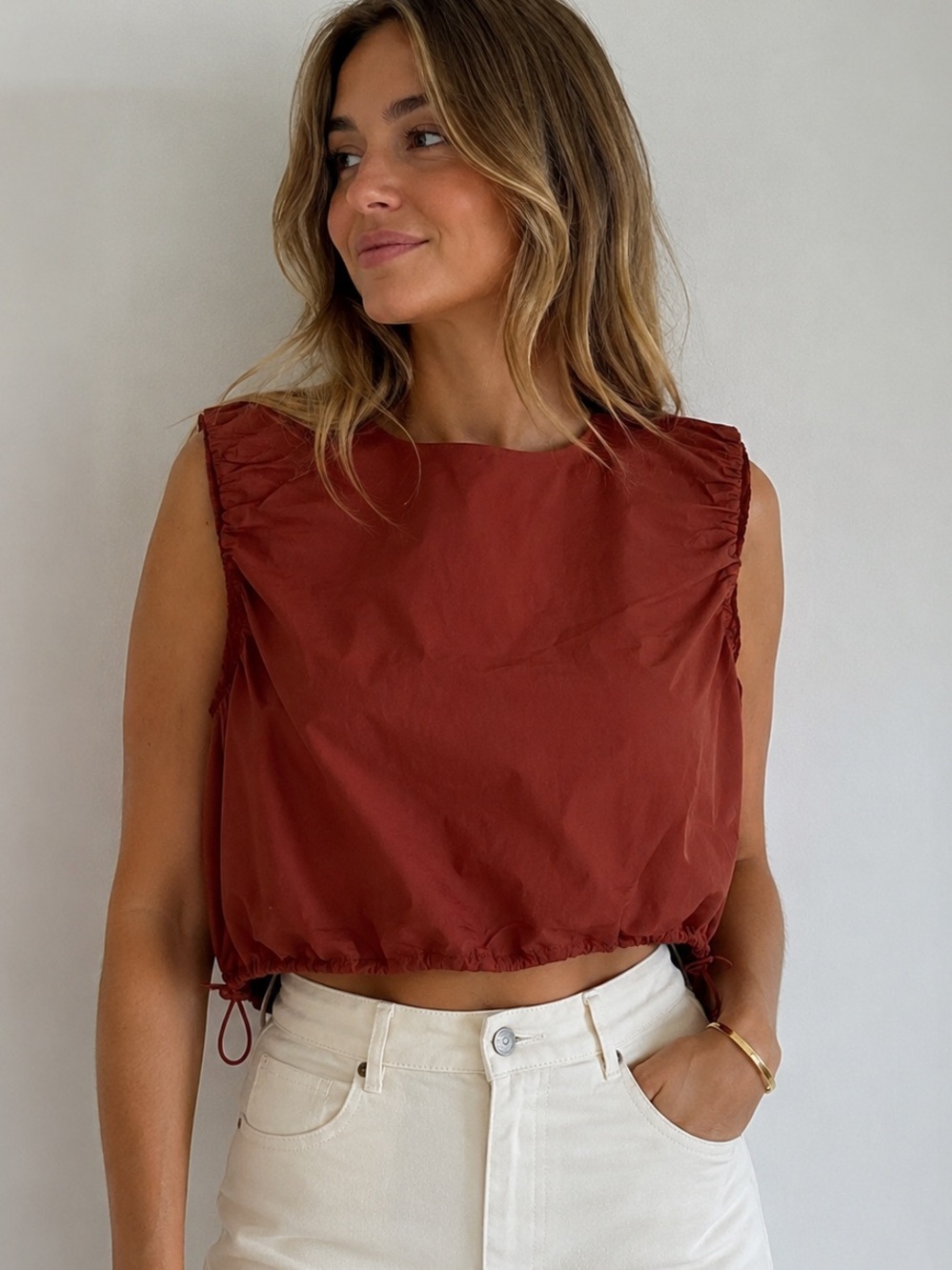 DÈLUC Adjustable Hem Sleeveless Top Rust Red Size M New with tag